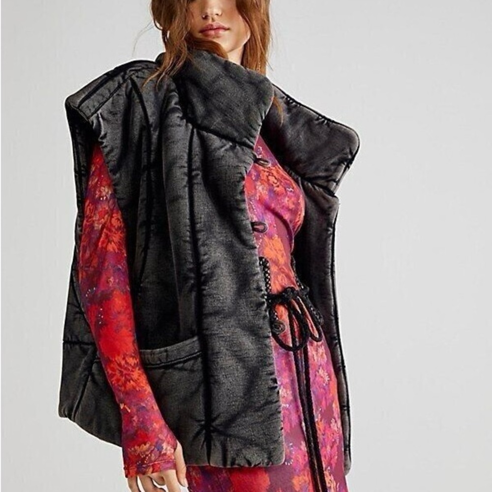 Free people vest